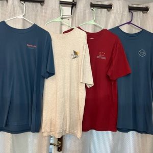 4 men’s Fayettechill shirts size XL